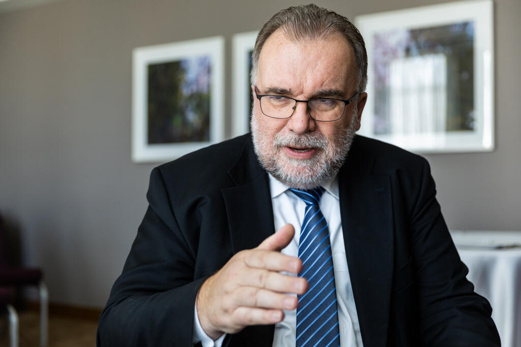 Siegfried Russwurm počas rozhovoru pre TREND.
