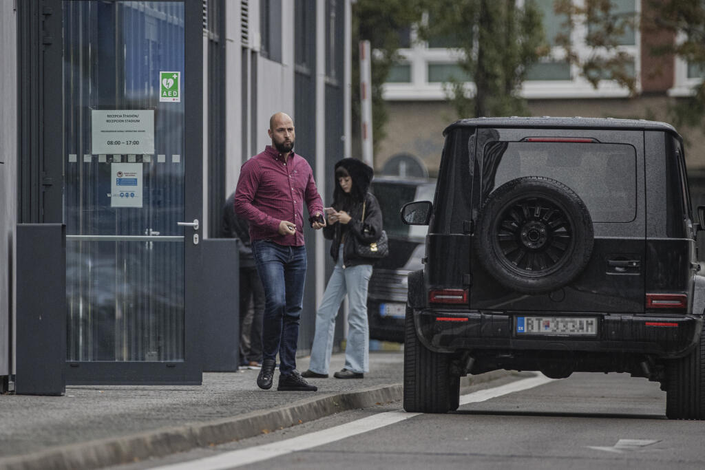 Toto sú posledné zábery Kmotríka maldšieho na poste generálneho riaditeľa Slovana Bratislava.