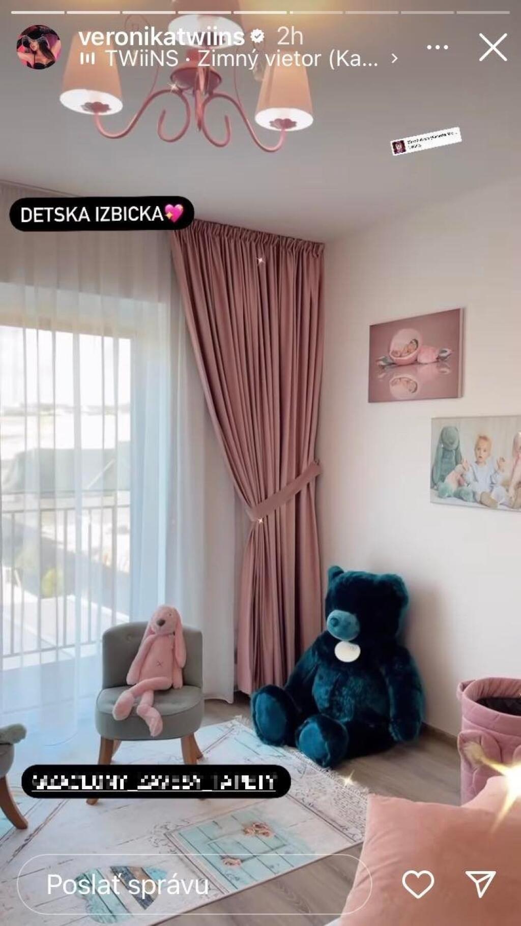 Daniela Nízlová vymenila Lobotku a Neapol za bývanie so sestrou Veronikou na Slovensku. Kúpili a zrekonštruovali si dom a na sociálnej sieti sa rady pochvália tým, ako si ho zariadili.