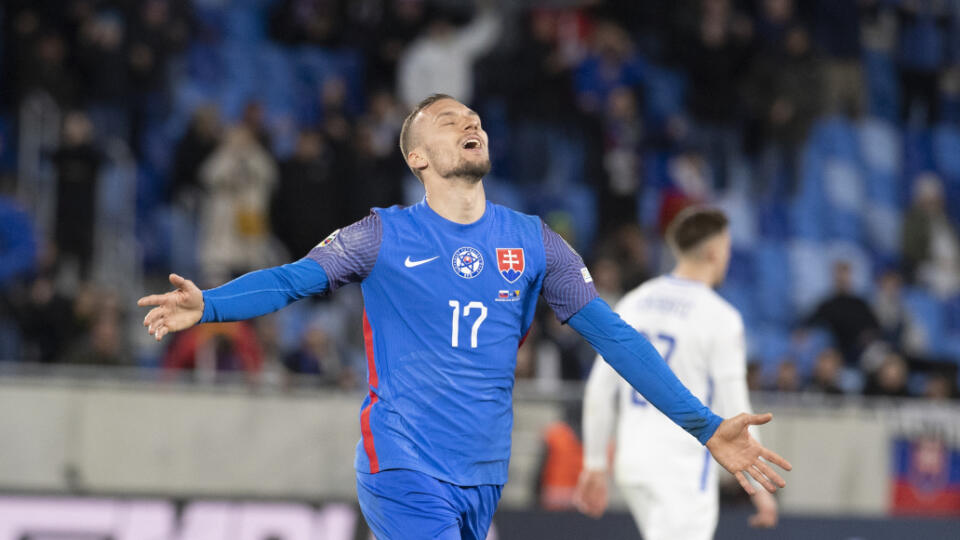 Na snímke Lukáš Haraslín (Slovensko) sa raduje po strelení druhého gólu počas kvalifikačného stretnutia o postup na EURO 024 J-skupiny Slovensko - Bosna a Hercegovina 26. marca 2023 v Bratislave. FOTO TASR - Pavel Neubauer