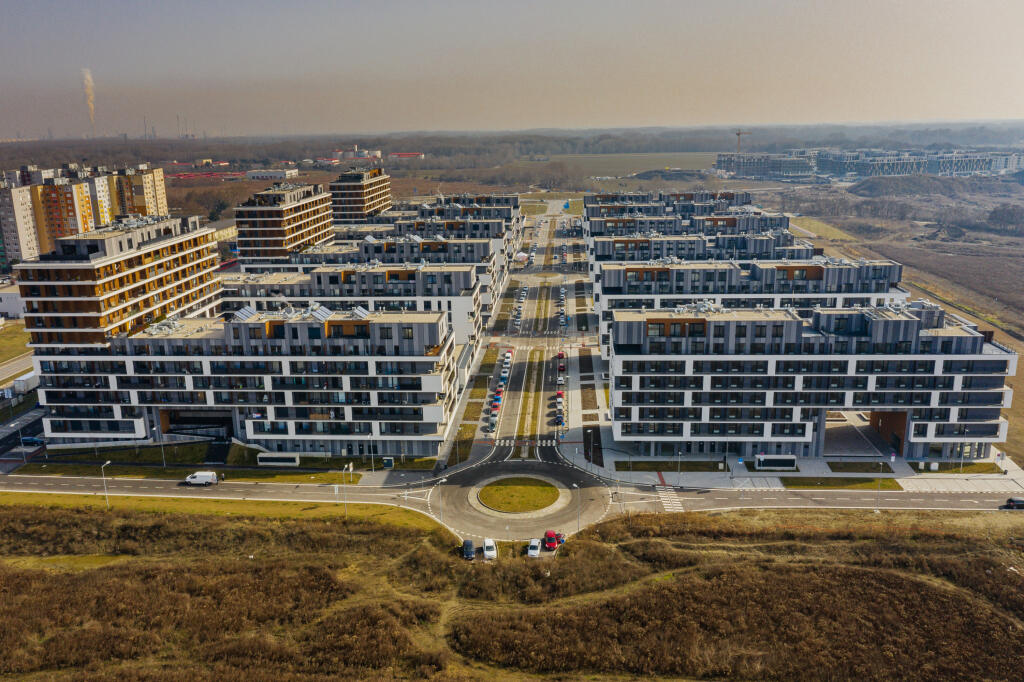 Na leteckej snímke developerský projekt Slnečnice v Bratislave.