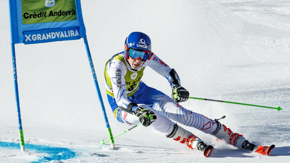 Na snímke Petra Vlhová počas záverečných pretekov obrovského slalomu žien svetového pohára v alpskom lyžovaní v Andorre.