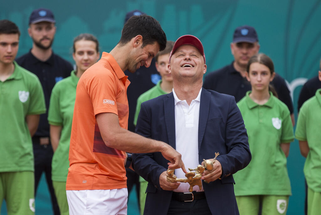 Djokovič sa na turnaji v rodnom Belehrade oficiálne rozlúčil so slovenským trénerom Mariánom Vajdom.