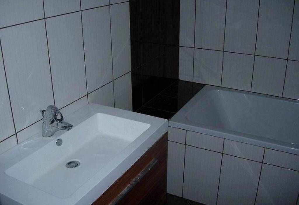 Vinohradis: Kde burčiak šepká a šampanské tancuje v pohároch