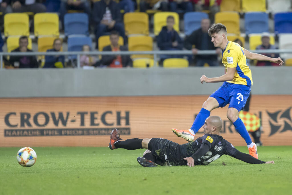 Futbalové kluby už majú od vlády povolenie opäť zarezávať naplno.