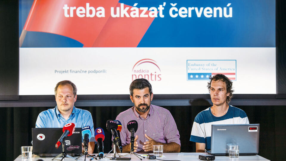 „Náklady spojené s prevádzkou štátneho webu sú také vysoké, že vzbudzujú otázku, aká je ich hodnota za peniaze,“
tvrdia predsatvitelia Slovensko.Digital.