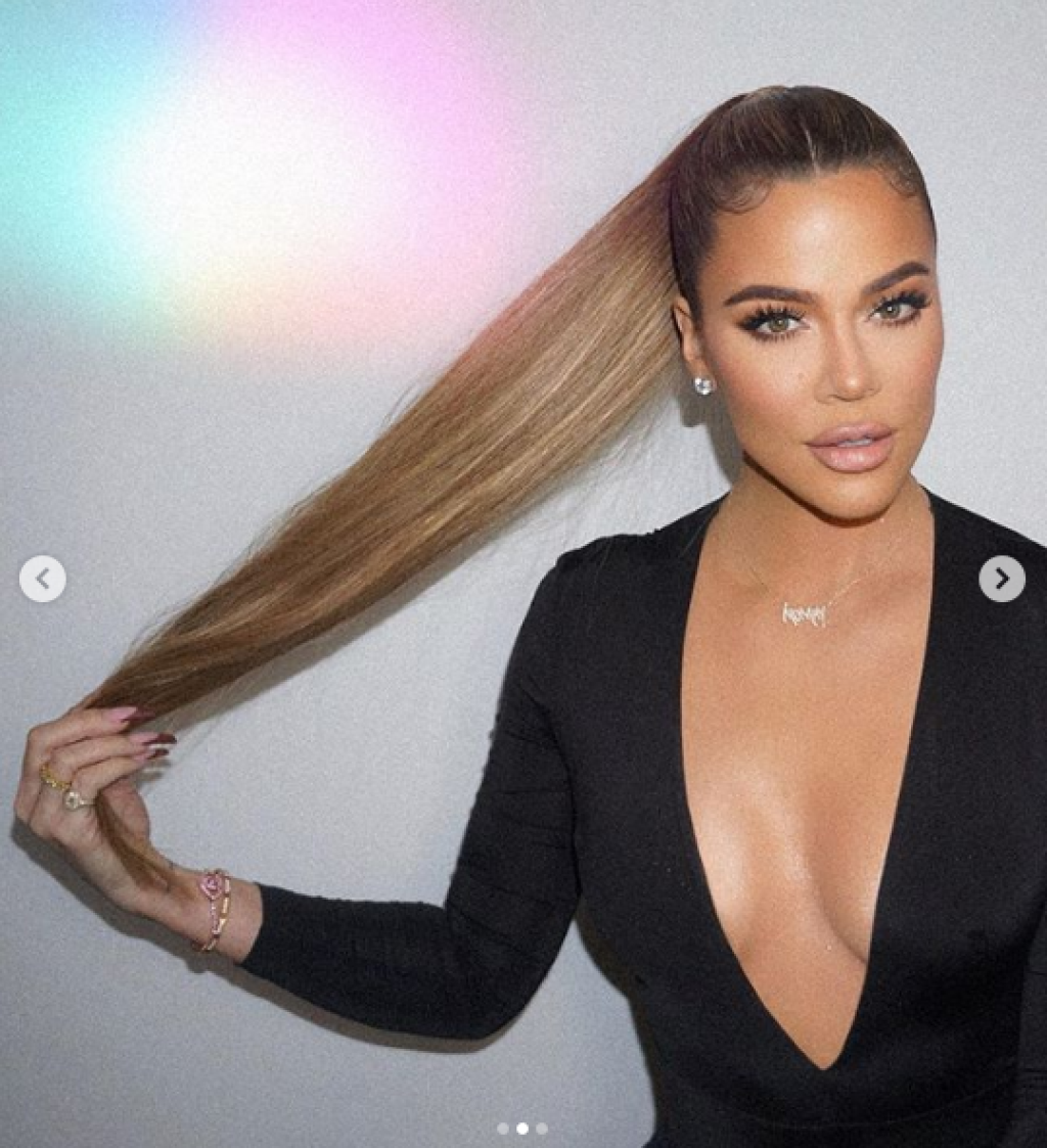 Khloe Kardashian zrejme absolvovala plastickú operáciu.
