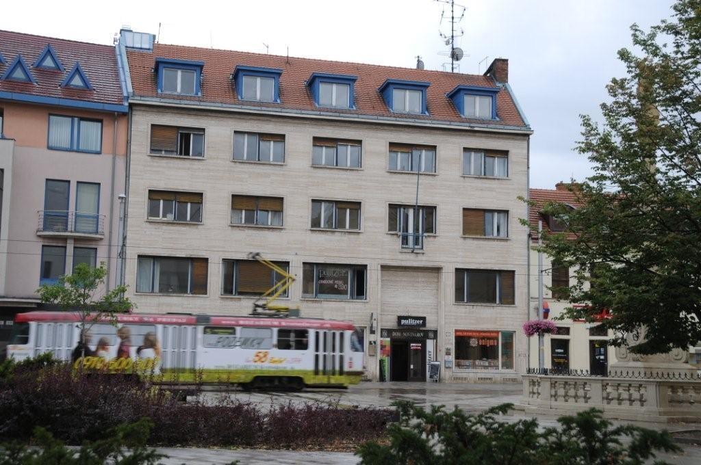 Akadémia médií nevypláca zamestnancov, budúcnosť školy je neistá