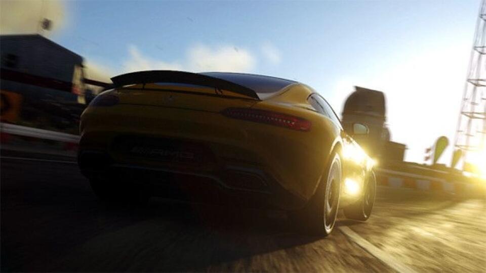 Mercedes-AMG GT ukázal virtuálny zadok