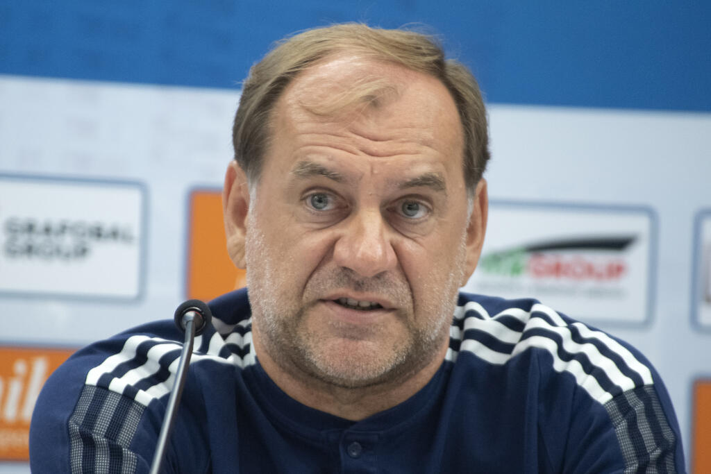 Na snímke tréner ŠK Slovan Bratislava Vladimír Weiss st. počas tlačovej konferencie pred utorňajšou odvetou 3. predkola Európskej ligy 2021/22 ŠK Slovan Bratislava – Lincoln Red Imps 9. augusta 2021 v Bratislave. FOTO TASR - Pavel Neubauer