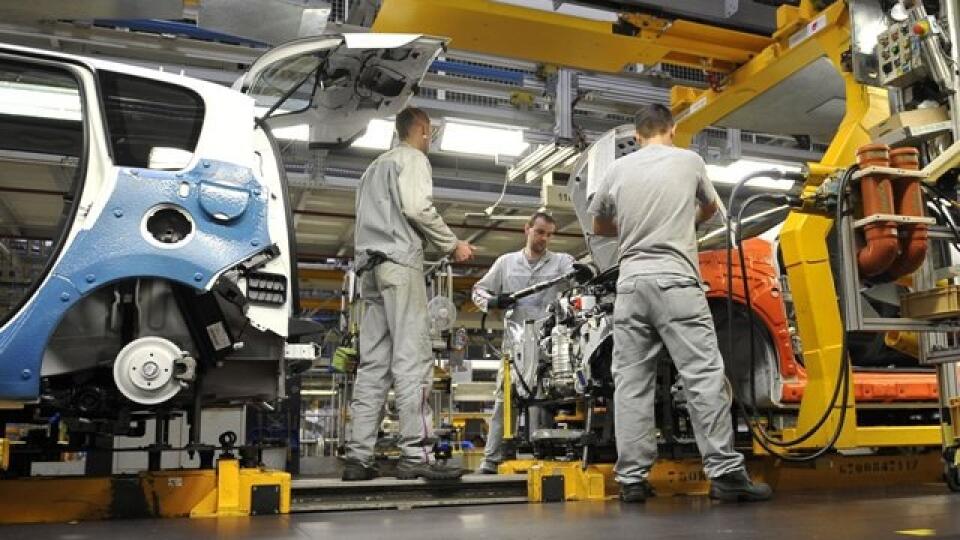Montážna hala automobilky PSA Peugeot Citröen v Trnave