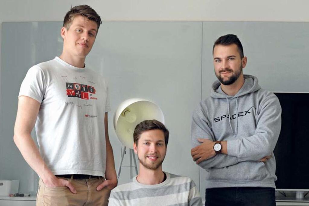 Keď fejsbúkujú profíci