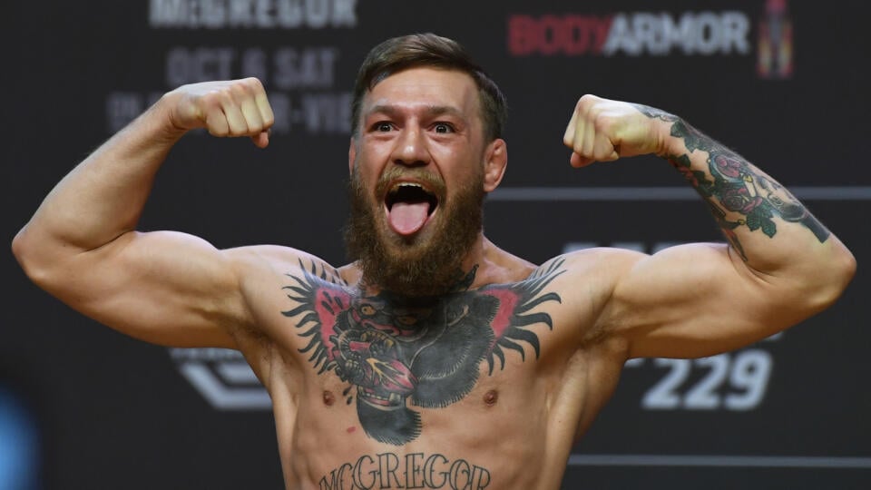 6. miesto Connor McGregor – Írsky zápasník je bezpochyby skvelým zápasníkom. Po celom svete je žiaľ známy aj svojimi nežiadúcimi výstrelkami. Sprevádzajú ho škandály a časté pobyty v cele predbežného zadržania.