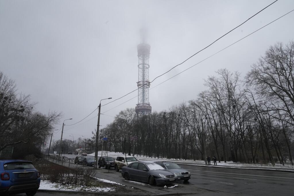 KK31 Kyjev - Na snímke televízna veža po leteckom útoku počas siedmeho dňa ruskej invázie na Ukrajine v stredu 2. marca 2022. FOTO TASR/AP

A view of the TV tower after bombing in Kyiv, Ukraine, Wednesday, March 2, 2022. Russian forces have escalated their attacks on crowded cities in what Ukraine's leader called a blatant campaign of terror. (AP Photo/Efrem Lukatsky)