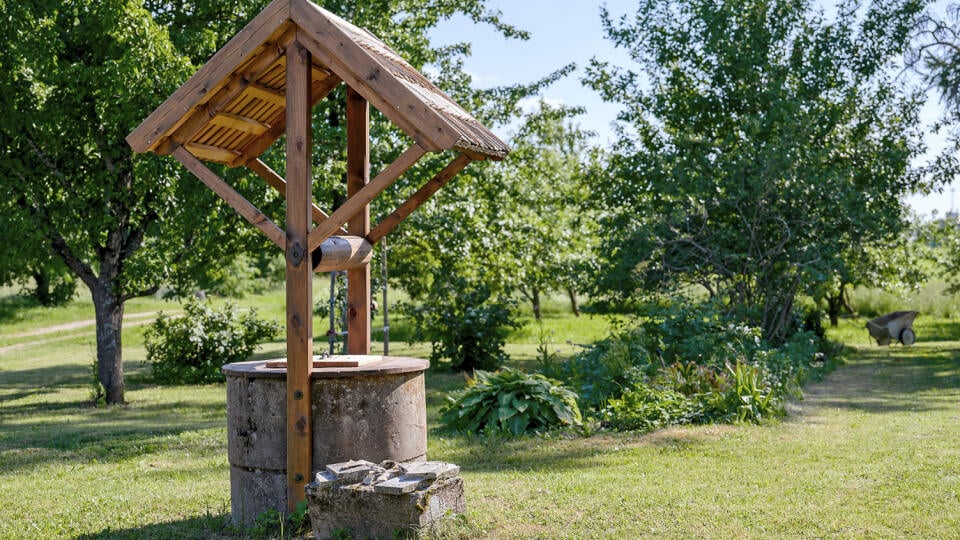 V prípade, že spoluvlastníkmi studne sú aj susedia, ako spoluvlastníkom im nemôžete len tak svojvoľne obmedziť užívanie spoločného majetku.