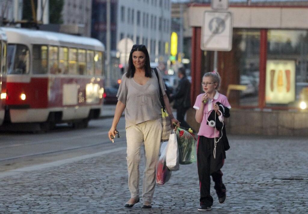 Mahuelna Bočanová s dcérkou Márinkou.