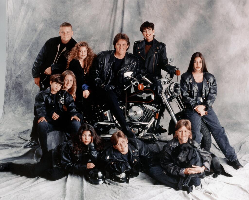 Burton Jenner, Khloe Kardashian, Bruce Jenner, Kris Jenner, Kim Kardashian, Brandon Jenner, Brody Jenner, Kourtney Kardashian, Robert Kardashian v roku 1993.
