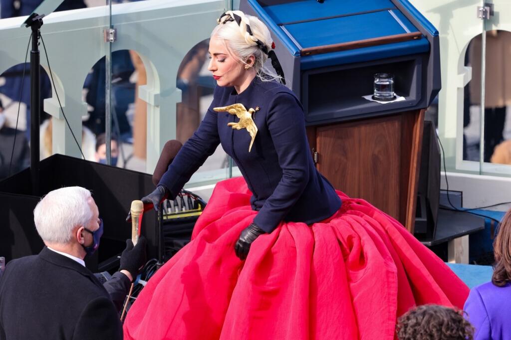 Lady Gaga vyzerala ako Maková bábika.