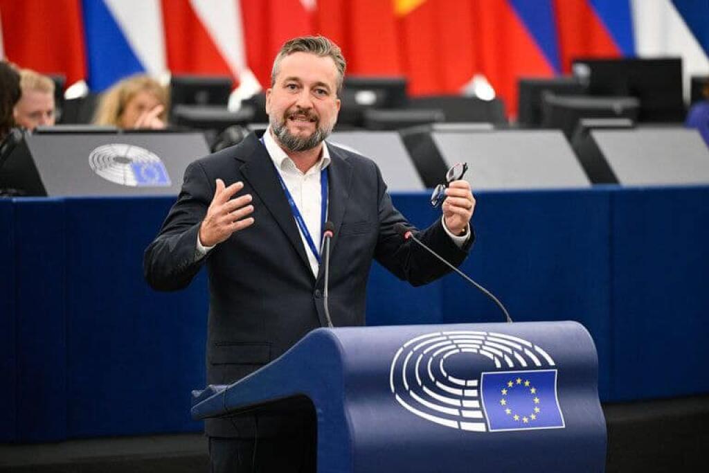 Ľuboš Blaha zo Smeru počas svojho vystúpenia v Európskom parlamente.