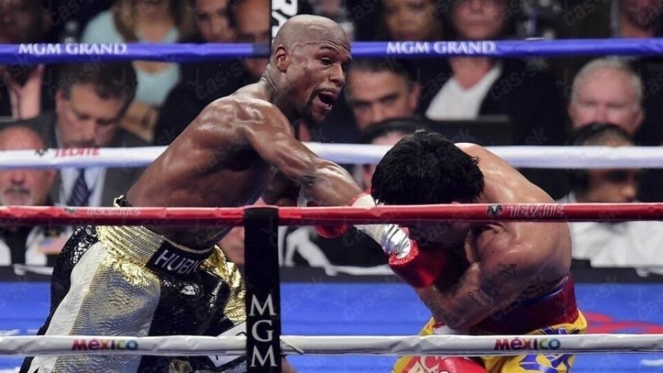 Floyd Mayweather (vľavo) prišiel o svoju bývalú manželku.