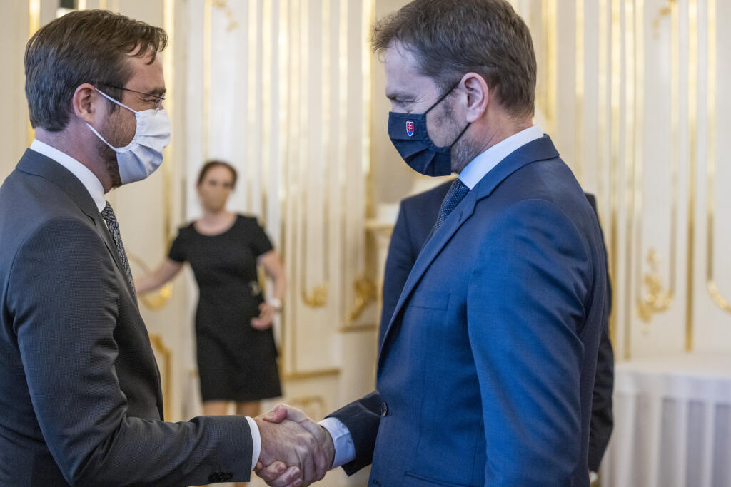 STOJÍ PRI ŇOM Igor Matovič ho opísal ako človeka, ktorý neokrádal a každým rozhodnutím chránil životy.