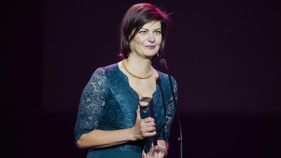 Na snímke výkonná riaditeľka Profesia Ivana Molnárová s cenou TREND TOP 2022 v kategórií MANAŽÉR ROKA, pri príležitosti 25. ročníka odovzdávania cien TREND TOP.