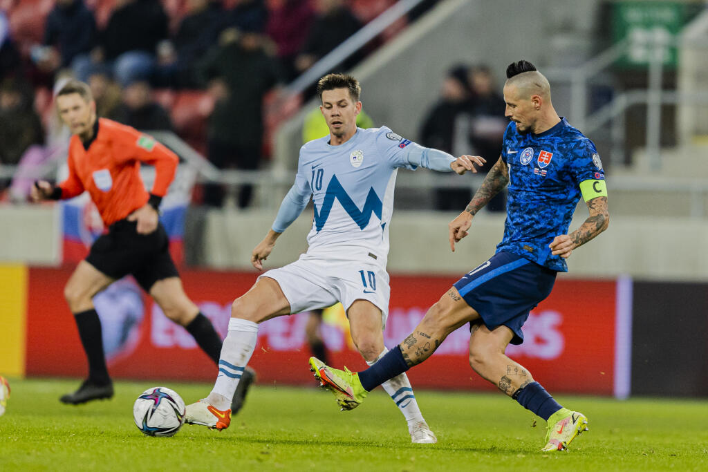 Sokolov viedol z pozície kapitána tradične hviezdny stredopoliar Marek Hamšík.