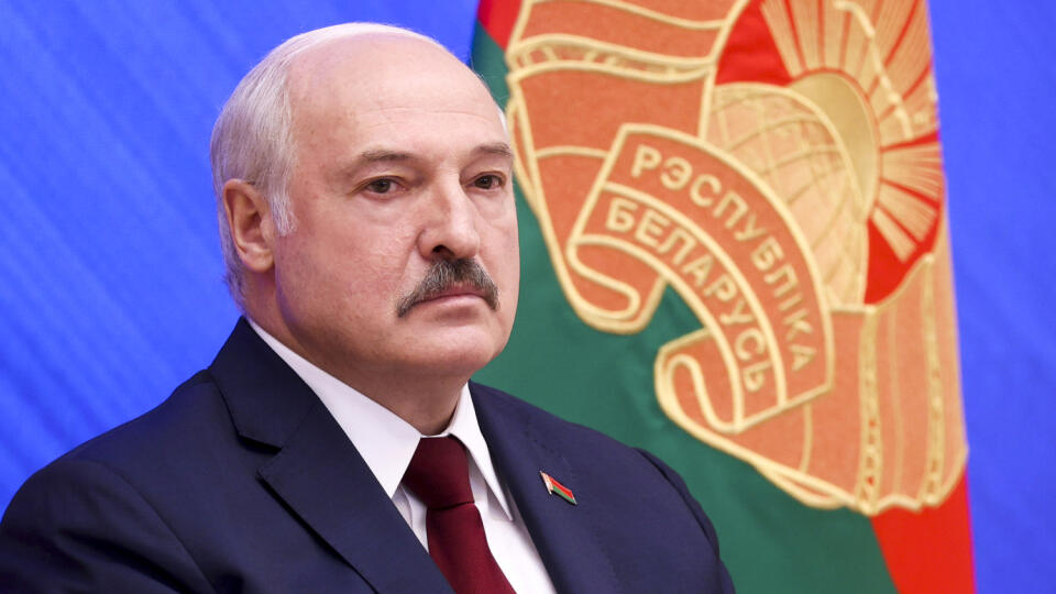 EBE 32 Minsk - Bieloruský prezident Alexandr Lukašenko (na snímke) sa necíti byť diktátorom. Vyhlásil to počas tlačovej konferencie v Minsku, v deň prvého výročia ostatných prezidentských volieb v pondelok 9. augusta 2021.