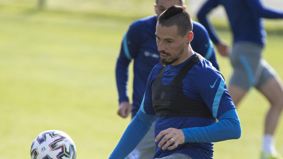 Na snímke slovenský futbalový reprezentant Marek Hamšík počas tréningu.