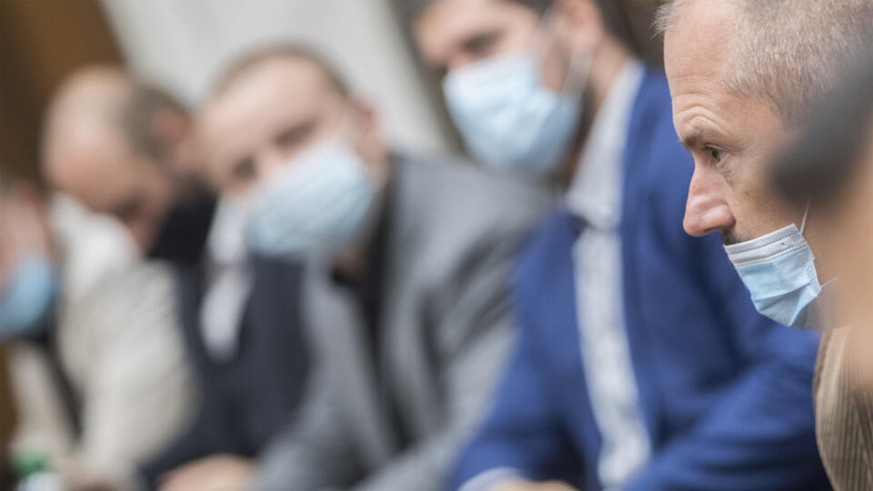 Mimoriadna schôdza NR SR k vládnej novele