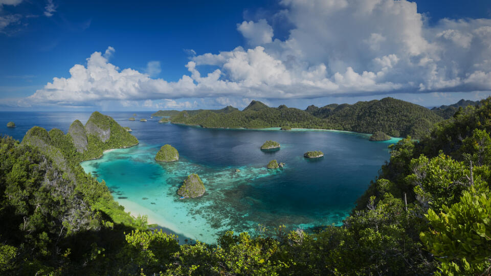 Panorama,Marine,Reserve,Raja,Ampat,In,New,Guinea