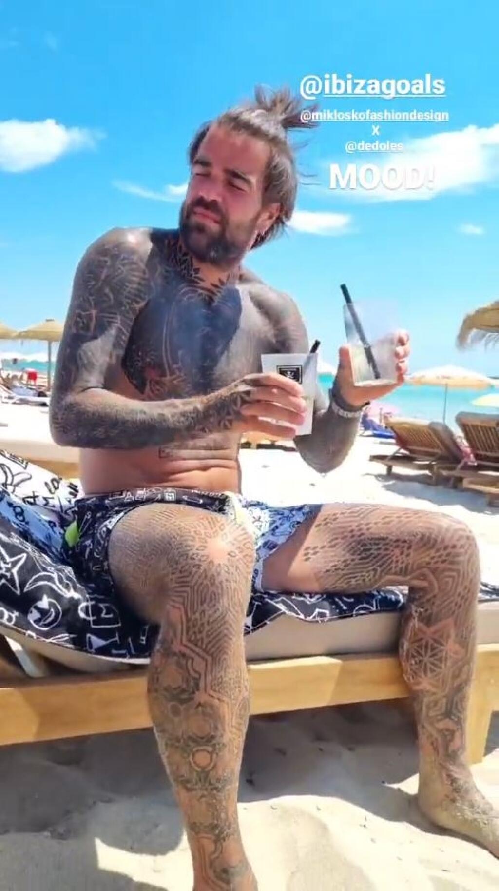 Dovolenkovou destináciou Šeba a Drobnej je už tradične Ibiza. Párik sa pochválil zábermi z opaľovania sa na pláži, z plavby loďou, ale aj zo spoločného kúpania v mori.