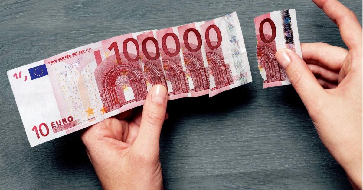 Самый маленький рубль в мире. Самая дорогая валюта. Самая ценная валюта. Самая большая валюта в мире. Самая большая валюта в рублях.