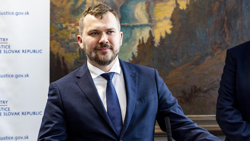 Na snímke minister spravodlivosti Viliam Karasa na tlačovej konferencii zo dňa 19. januára 2023, na ktorej predstavil pomoc párom rovnakého pohlavia.