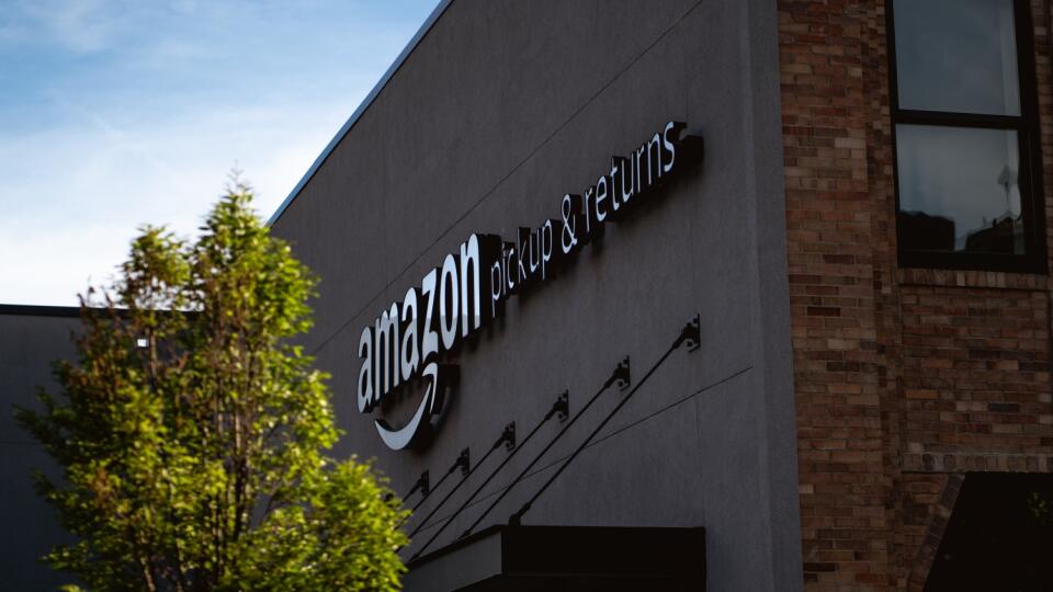 Európska komisia chce prešetriť plán Amazonu prevziať firmu iRobot