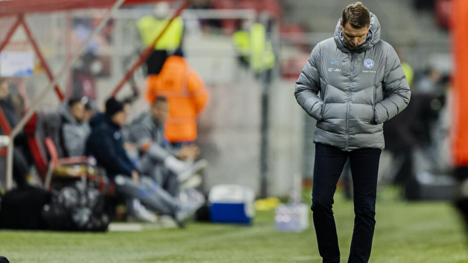 Na snímke Štefan Tarkovič počas zápasu kvalifikácie Majstrovstiev sveta vo futbale 2022 medzi Slovensko a Slovinskom