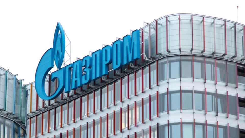 Ruský dodávateľ plynu Gazprom žiada od európskych kupcov platbu v rubľoch.