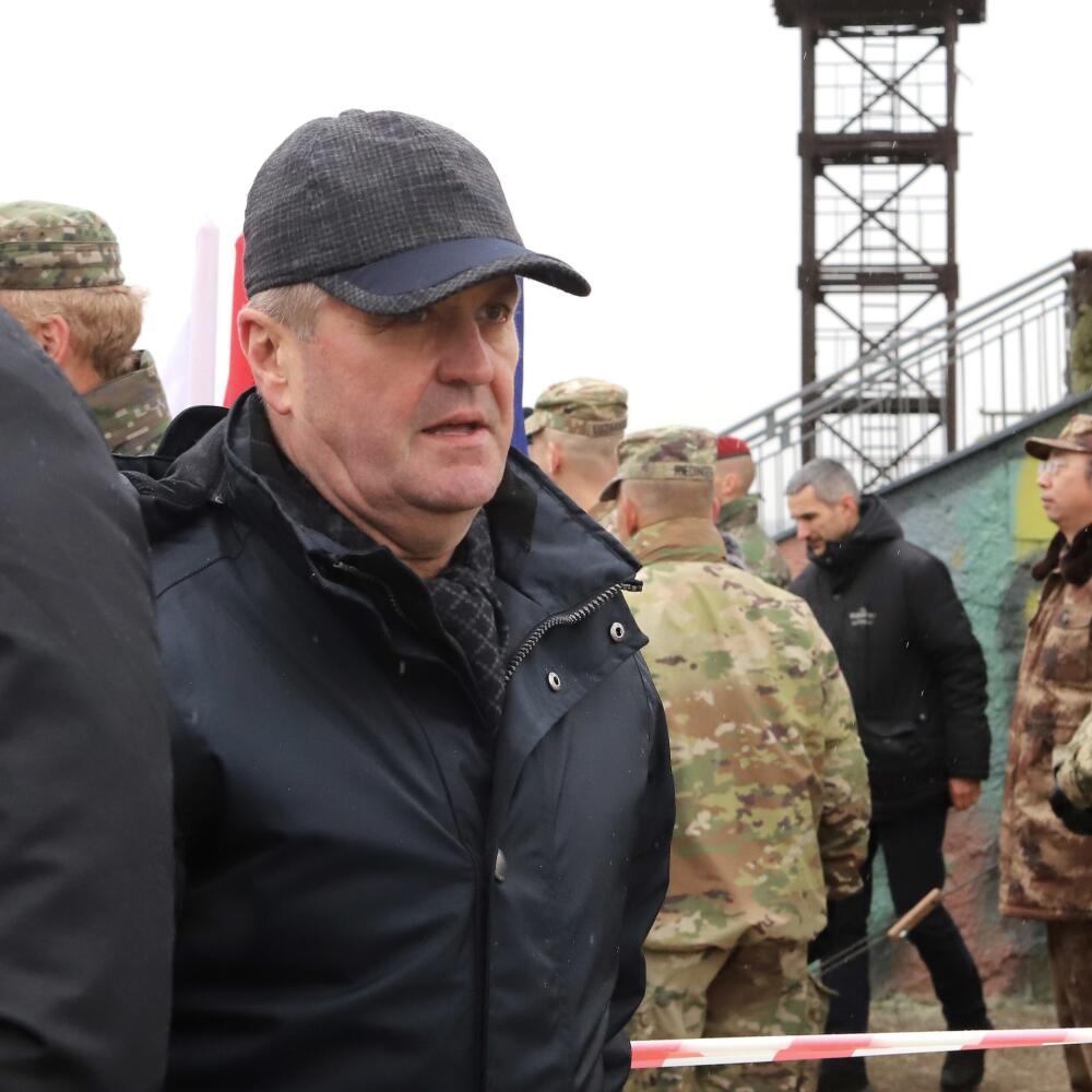 Exminister obrany Peter Gajdoš v priestoroch Centra výcviku Lešť na medzinárodnom vojenskom cvičení Slovenský štít 2019 v Lešti.