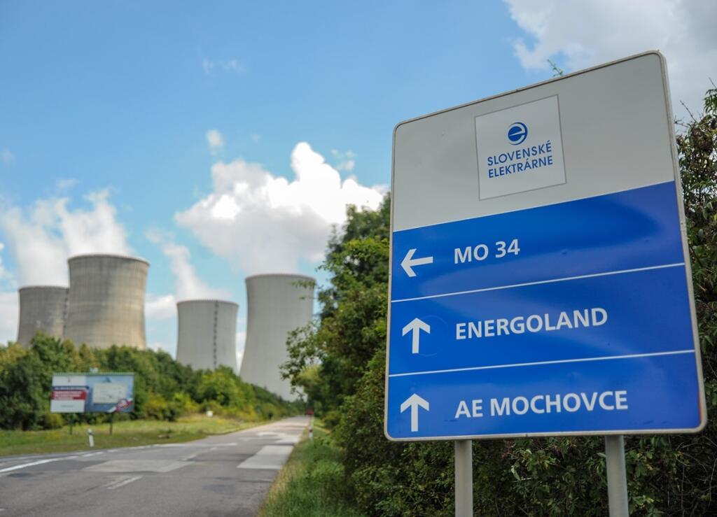 Pohľad na Atómové elektrárne v Mochovciach