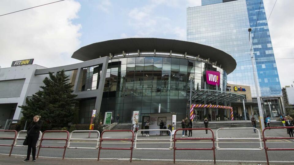 Nákupné centrum Vivo! na Vajnorskej ulici v Bratislave, predtým Polus City Center