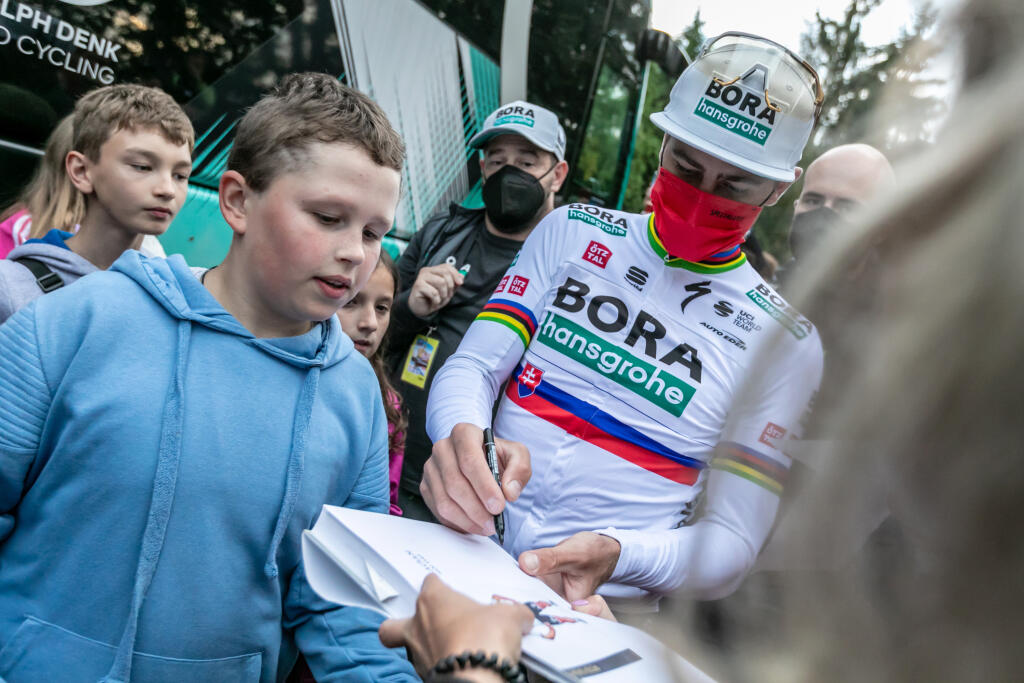 Na snímke je Peter Sagan počas druhej etapy cyklistických pretekov Okolo Slovenska s cieľom v Dolnom Kubíne.