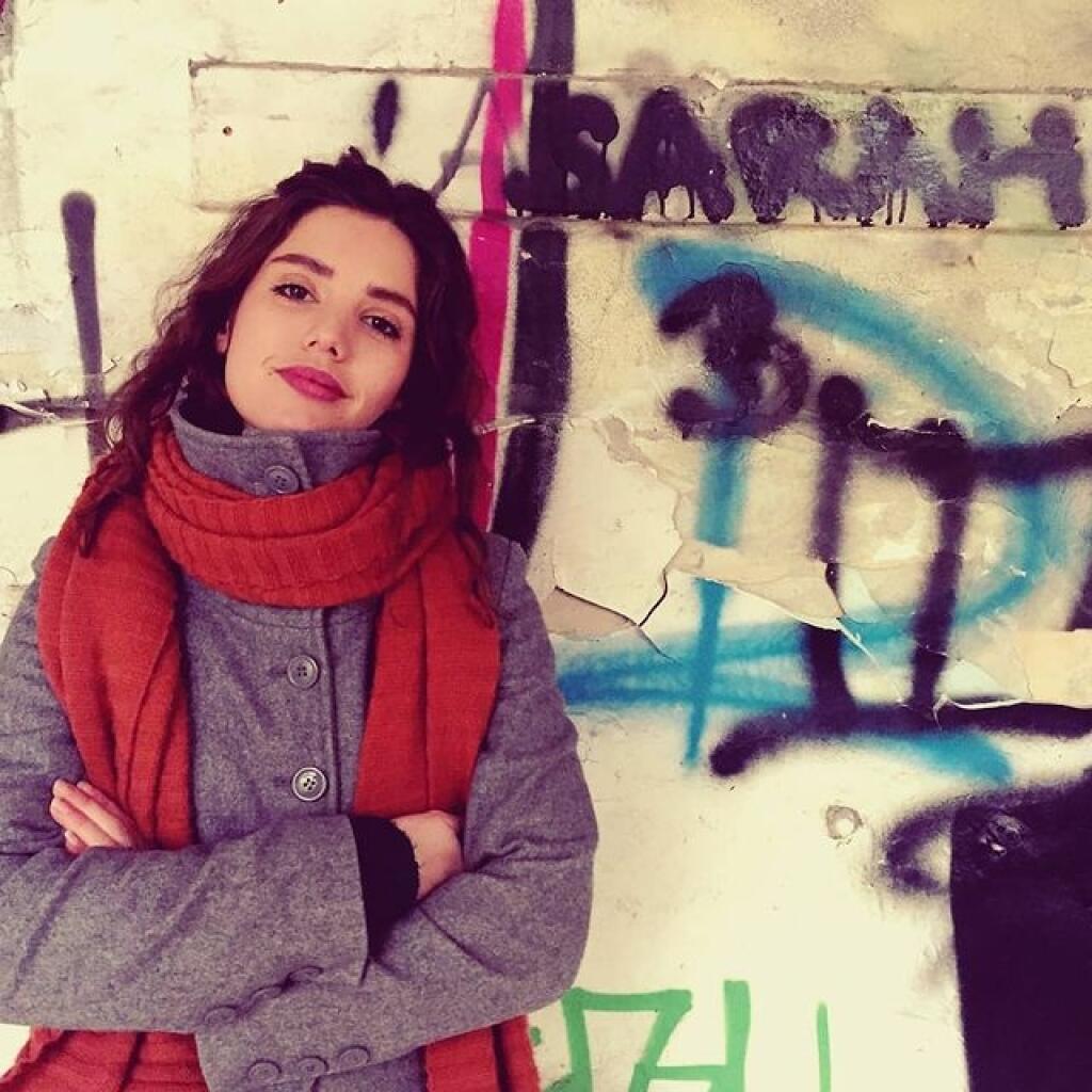 Sarah Arató.