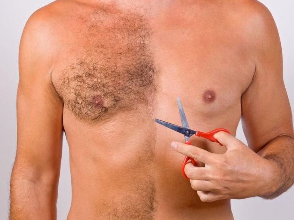 Можно ли стричь волосы на груди у мужчин