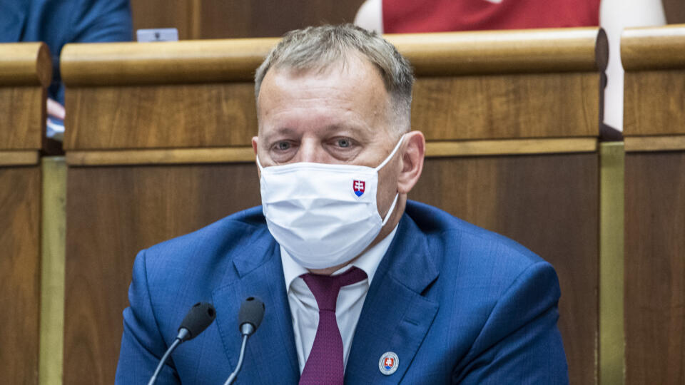 Na snímke predseda NRSR Boris Kollár (Sme rodina) počas rokovania mimoriadnej 34. schôdze NRSR v Bratislave 30. júna 2021. Minister financií Igor Matovič (OĽANO) čelí odvolávaniu z funkcie. FOTO TASR - Jaroslav Novák