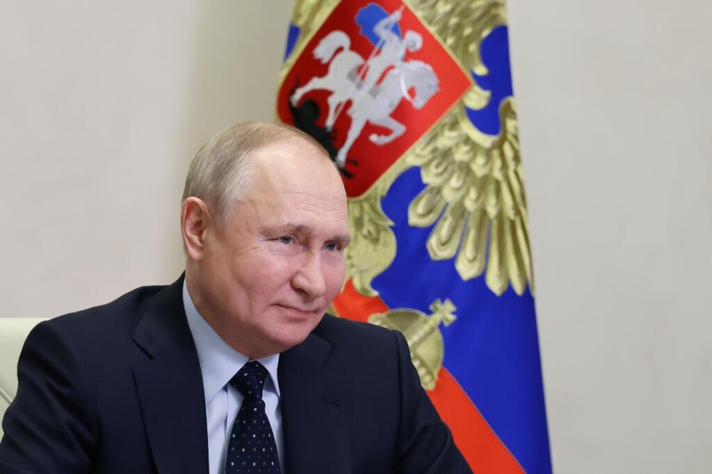 EBE 1 Moskva - Na snímke ruský prezident Vladimir Putin počas zasadnutia vlády formou videokonferencie v rezidencii Novo-Ogaryovo neďaleko Moskvy 24. januára 2023. FOTO TASR/AP

Russian President Vladimir Putin chairs a cabinet meeting via videoconference at the Novo-Ogaryovo state residence, outside Moscow, Russia, Tuesday, Jan. 24, 2023. (Mikhail Klimentyev, Sputnik, Kremlin Pool Photo via AP)