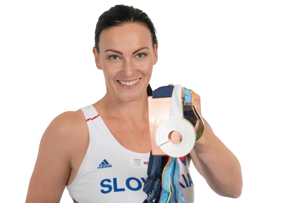 Martina Hrašnová (vpravo) je mimoriadne sympatická žena, ktorá úspešne reprezentuje Slovensko vo svete.
