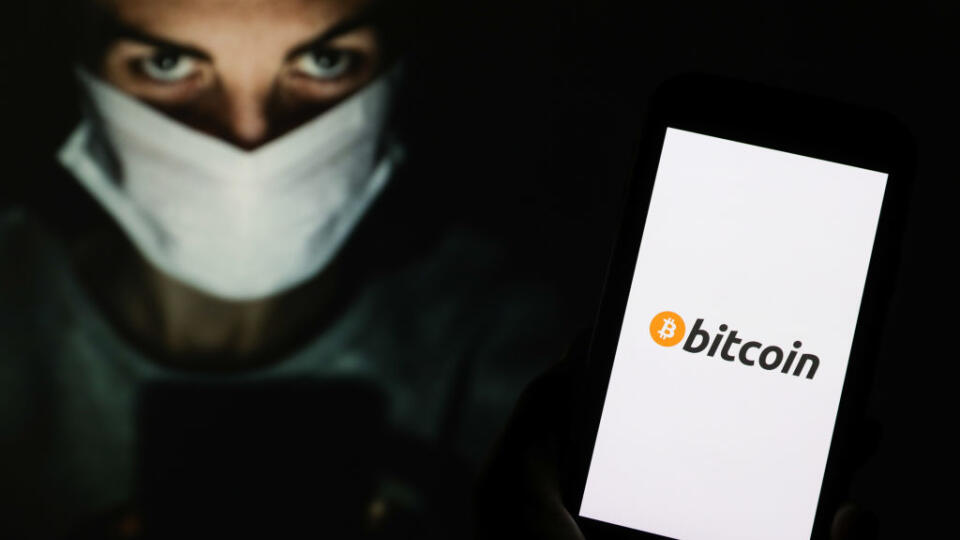 Bitcoinom budú môcť už čoskoro používatelia platiť aj cez službu Apple Pay.