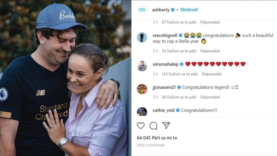 Austrálska tenistka sa zasnúbila a reakcia jej odvekej tenisovej rivalky nenechala na seba dlho čakať.