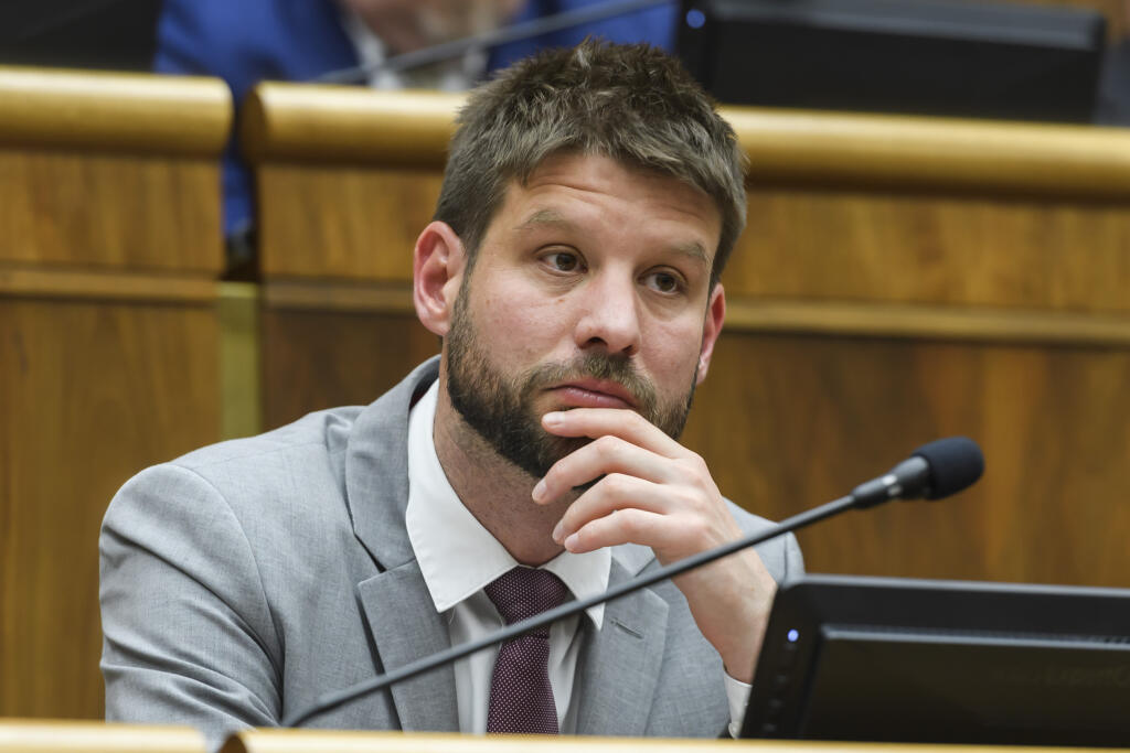 Na snímke podpredseda NR SR Michal Šimečka (Progresívne Slovensko) počas 15. schôdze NR SR v Bratislave 11. júna 2024. FOTO TASR - Jaroslav Novák