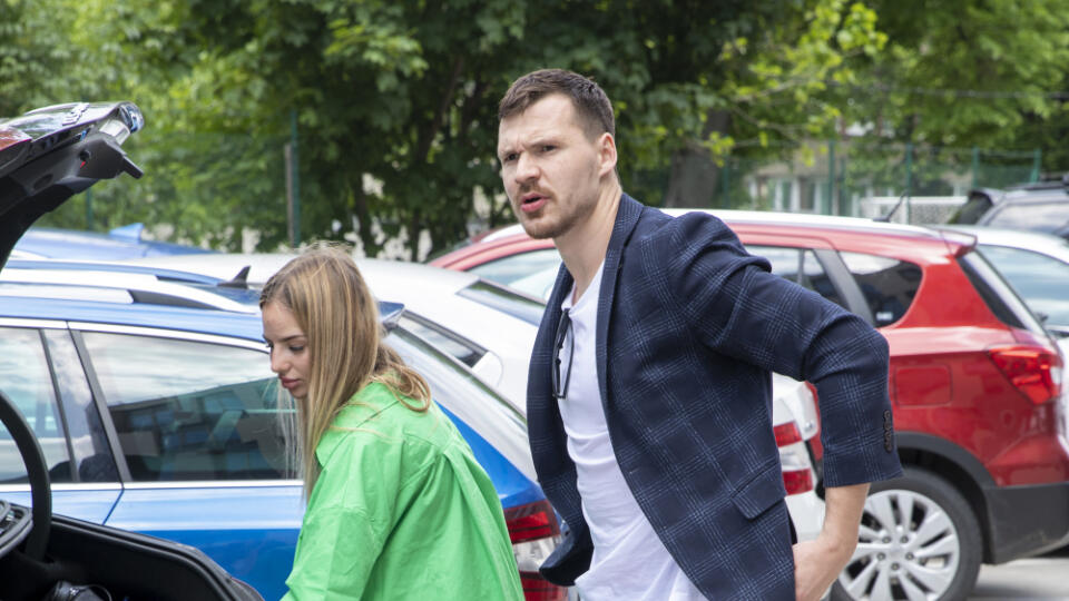 Na snímke je príchod slovenských hokejistov z majstrovstiev sveta v lotyšskej Rige.